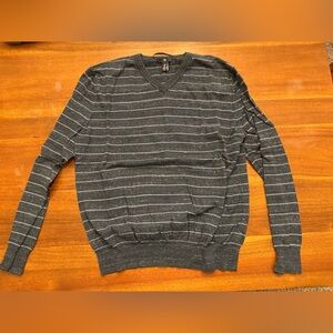 GAP Striped V Neck Sweater Men’s XL Gray Charcoal Heather Lightweight Pullover